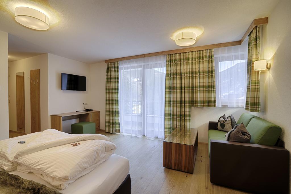 Hotel Enzian Paznaun See Eksteriør bilde